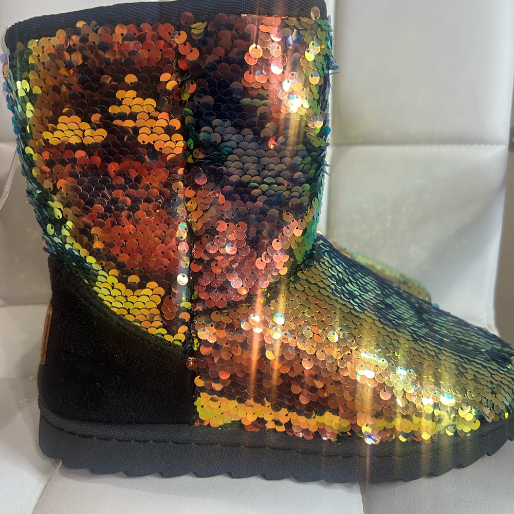MUDD CLASSIC SPARKLES DOUBLE SHADE SEQUINS GOLD SILVER COMFORTABLE SOLE SIZE 8
